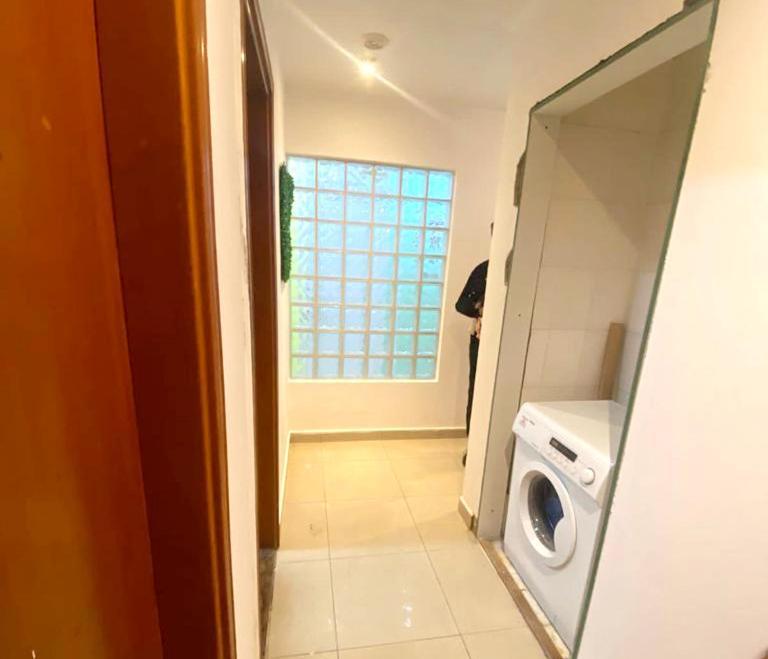 Niche Double Partition In Tecom Near Metro * Dubai