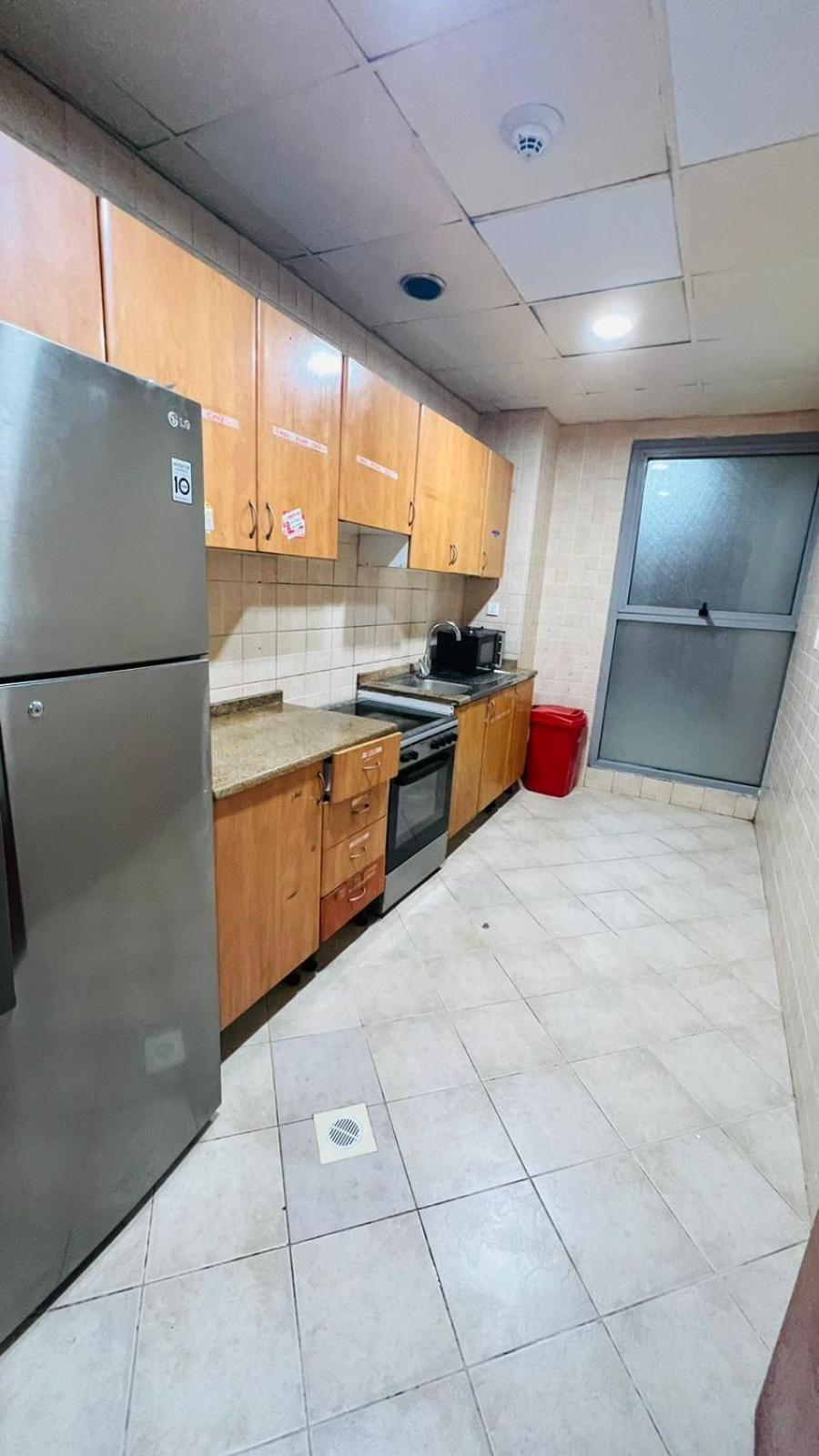 Niche Double Partition In Tecom Near Metro Homestay